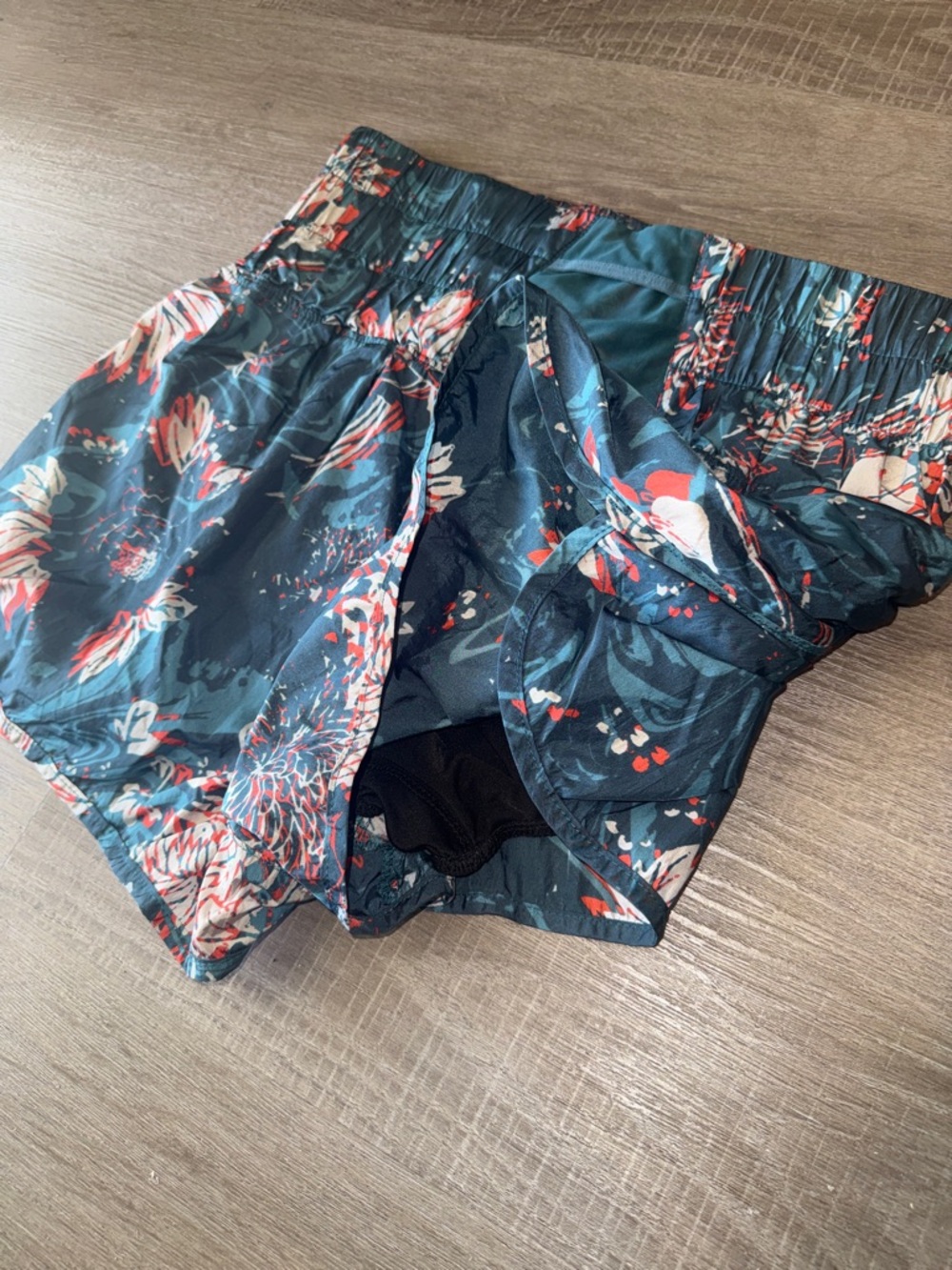 FP Movement by Free People Navy Floral Elastic-Waist Athletic Shorts Sz L - Picture 7 of 10